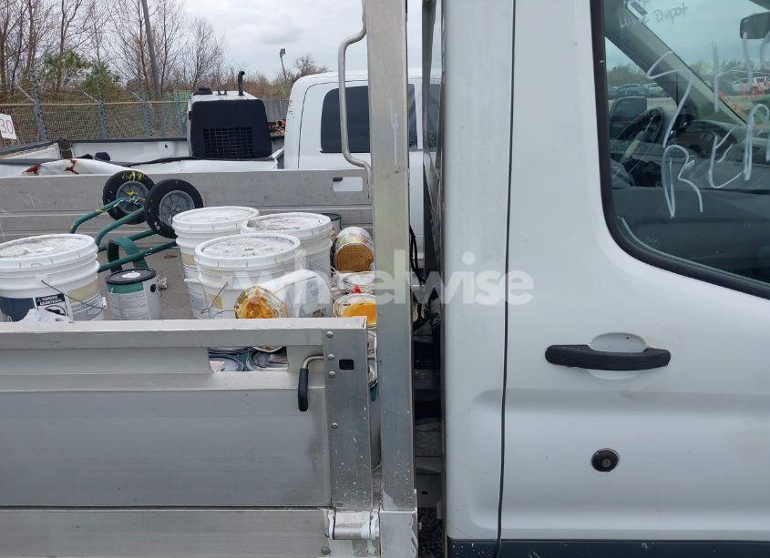 Photo 13 of 2018 Ford Transit-250 CAB (VIN 1FDYR5ZM8JKA80564)