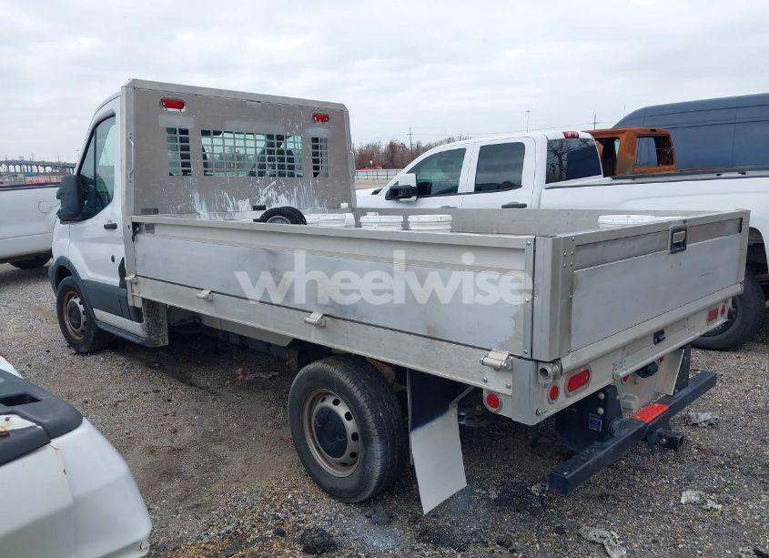 Photo 3 of 2018 Ford Transit-250 CAB (VIN 1FDYR5ZM8JKA80564)