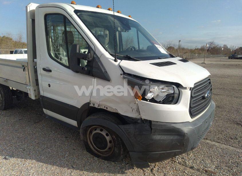 Photo 6 of 2018 Ford Transit-250 CAB (VIN 1FDYR5ZM8JKA80564)