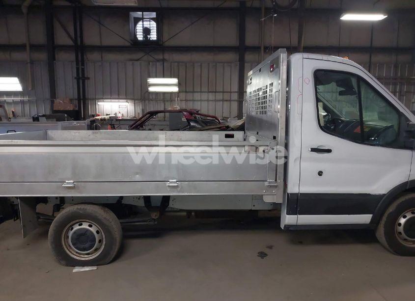 Photo 13 of 2018 Ford Transit-250 CAB (VIN 1FDYR5ZM8JKA99597)