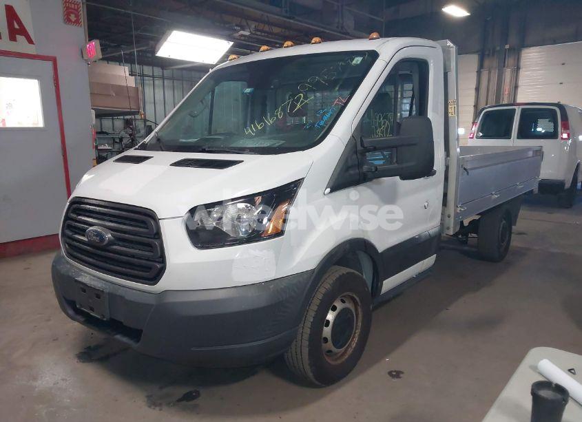 Photo 2 of 2018 Ford Transit-250 CAB (VIN 1FDYR5ZM8JKA99597)