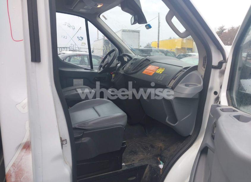 Photo 5 of 2018 Ford Transit-250 CAB (VIN 1FDYR5ZM8JKA99597)