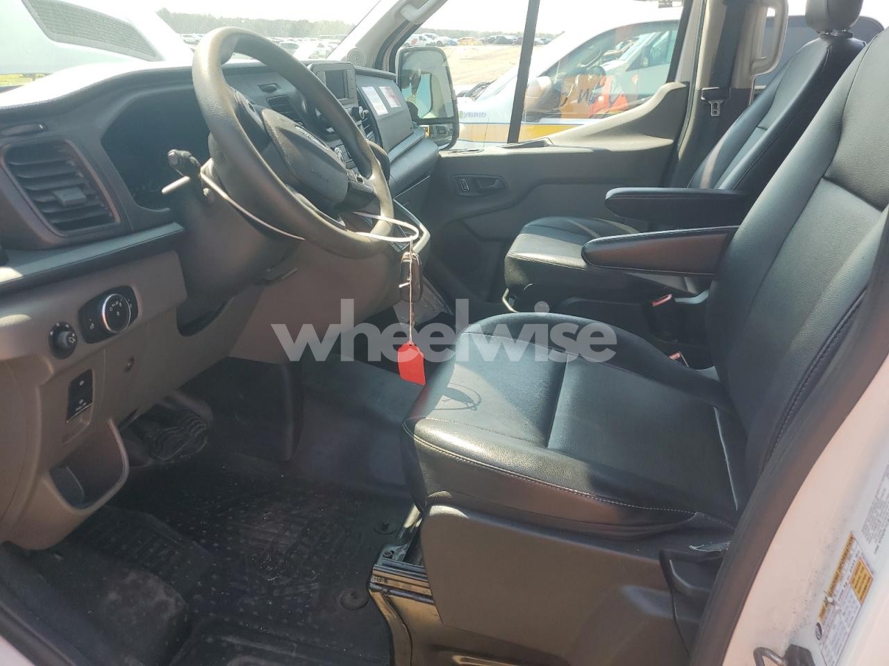 Photo 7 of 2022 FORD TRANSIT T-150 (VIN 1FDZK1C82NKA32982)