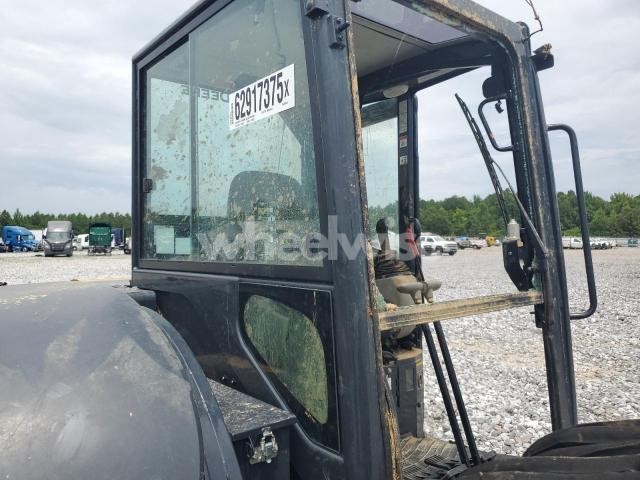 Photo 10 of 2024 JOHN DEERE 60 (VIN 1FF060PACRJ002537)