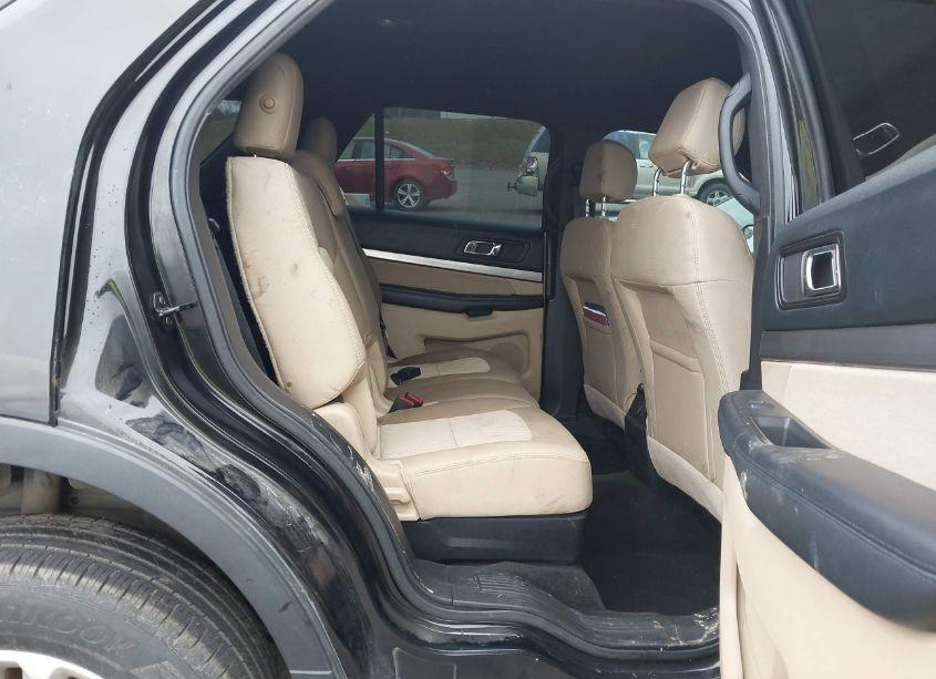 Photo 8 of 2016 Ford Explorer (VIN 1FM5K7B80GGB09101)