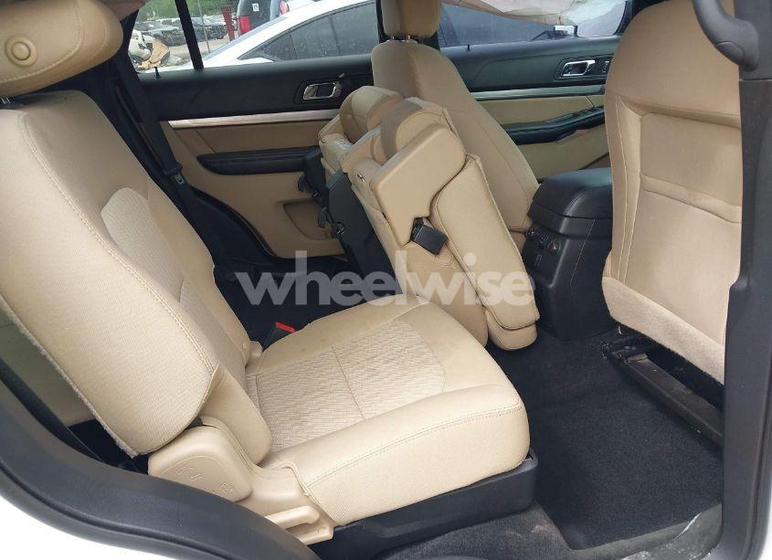 Photo 8 of 2017 Ford Explorer (VIN 1FM5K7B80HGB30645)