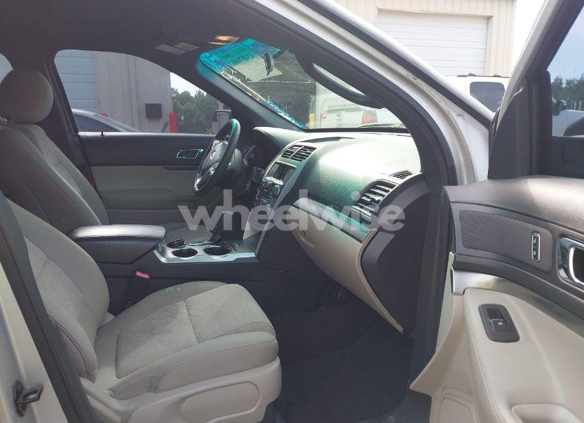 Photo 5 of 2013 Ford Explorer (VIN 1FM5K7B81DGB12049)