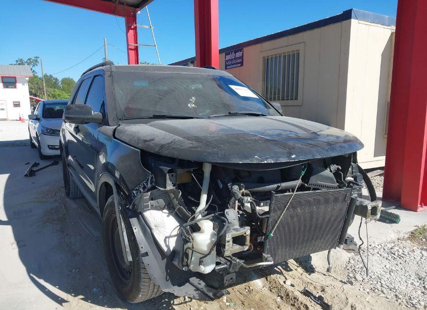 2013 Ford Explorer (VIN 1FM5K7B81DGC89913) main photo