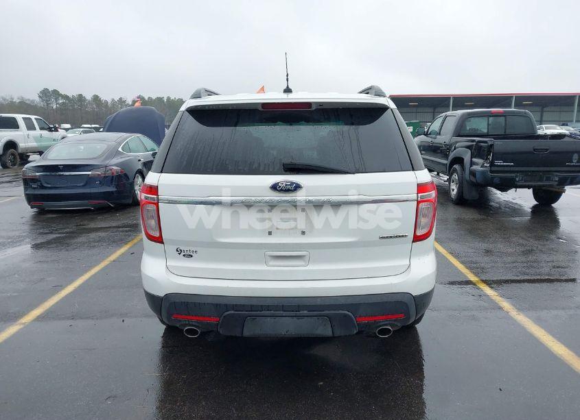 Photo 16 of 2014 Ford Explorer (VIN 1FM5K7B81EGB02669)