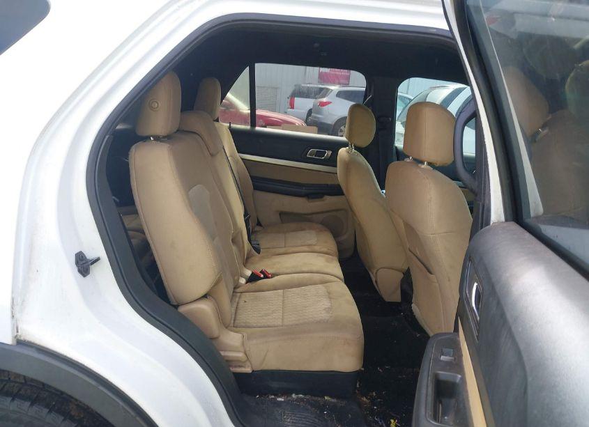 Photo 8 of 2016 Ford Explorer (VIN 1FM5K7B81GGA88632)