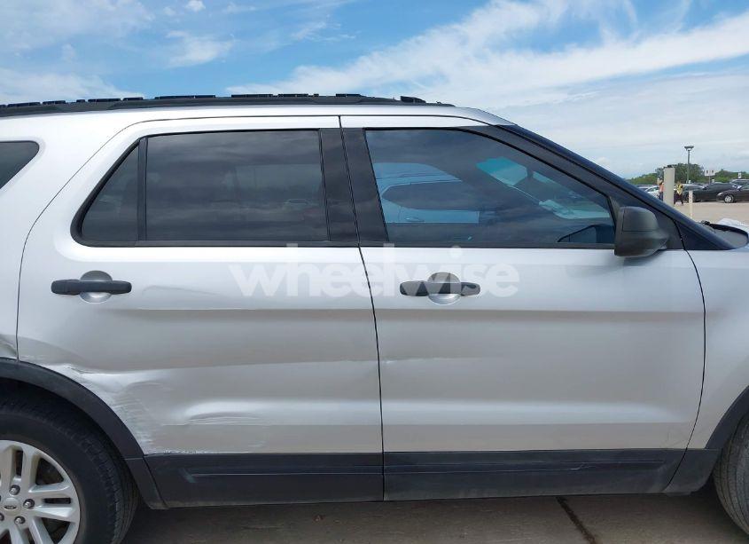 Photo 13 of 2016 Ford Explorer (VIN 1FM5K7B81GGC85347)