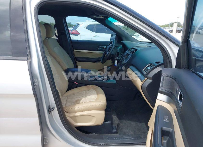 Photo 5 of 2016 Ford Explorer (VIN 1FM5K7B81GGC85347)