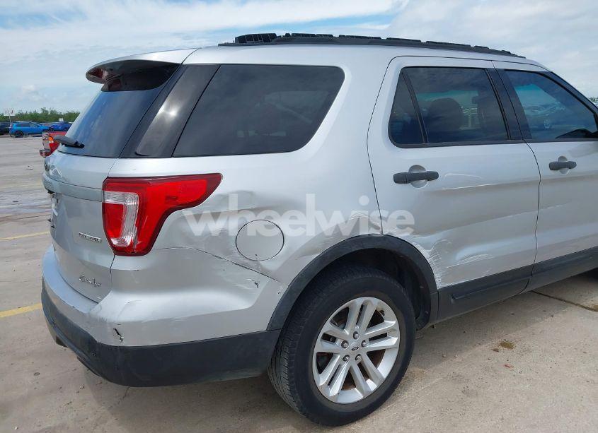 Photo 6 of 2016 Ford Explorer (VIN 1FM5K7B81GGC85347)