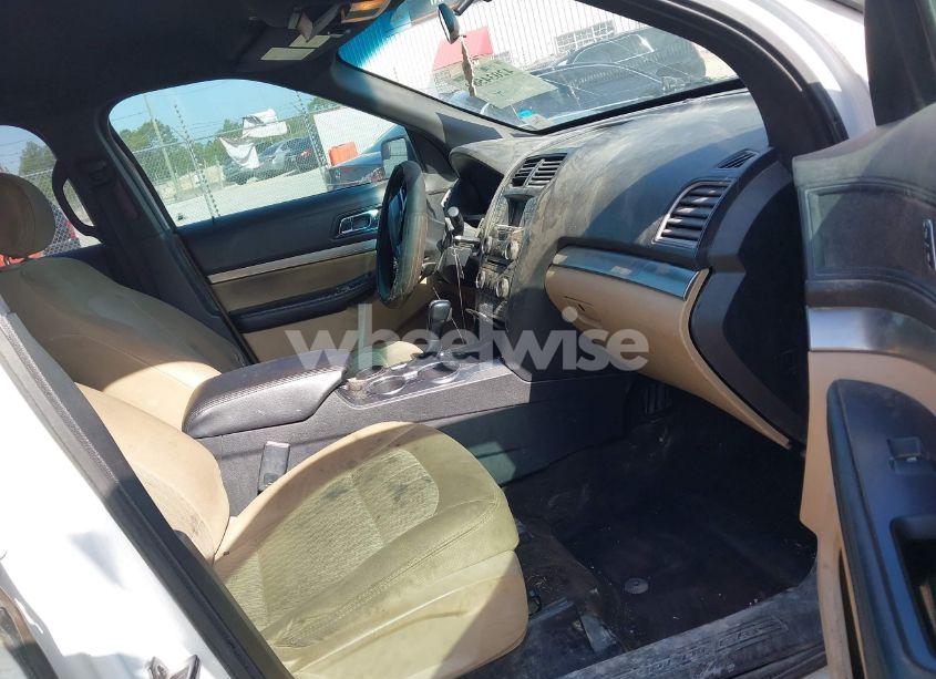 Photo 5 of 2017 Ford Explorer (VIN 1FM5K7B81HGD39604)