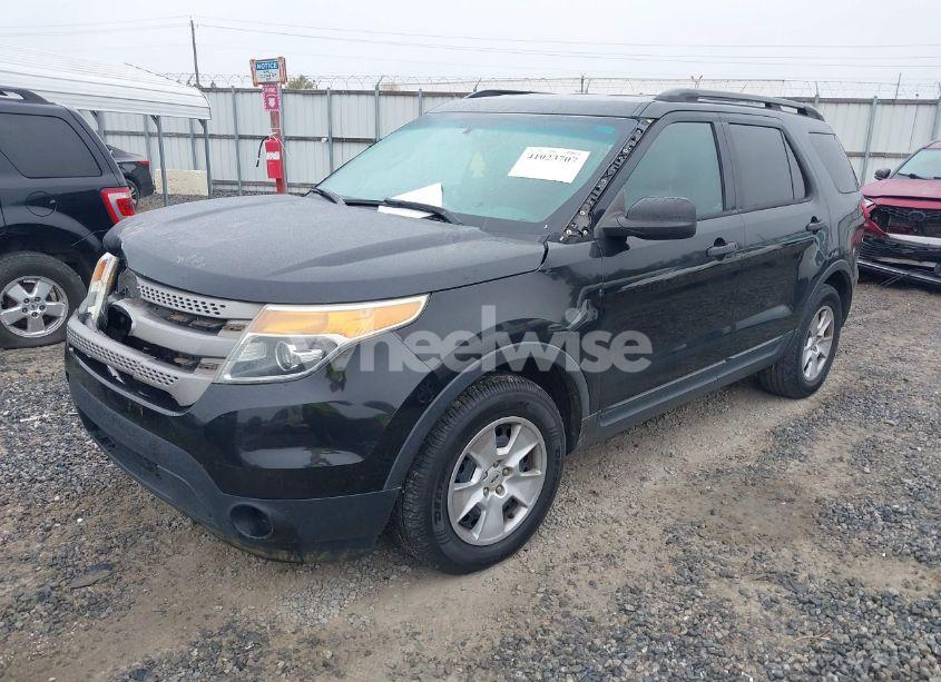Photo 2 of 2014 Ford Explorer (VIN 1FM5K7B82EGA31188)