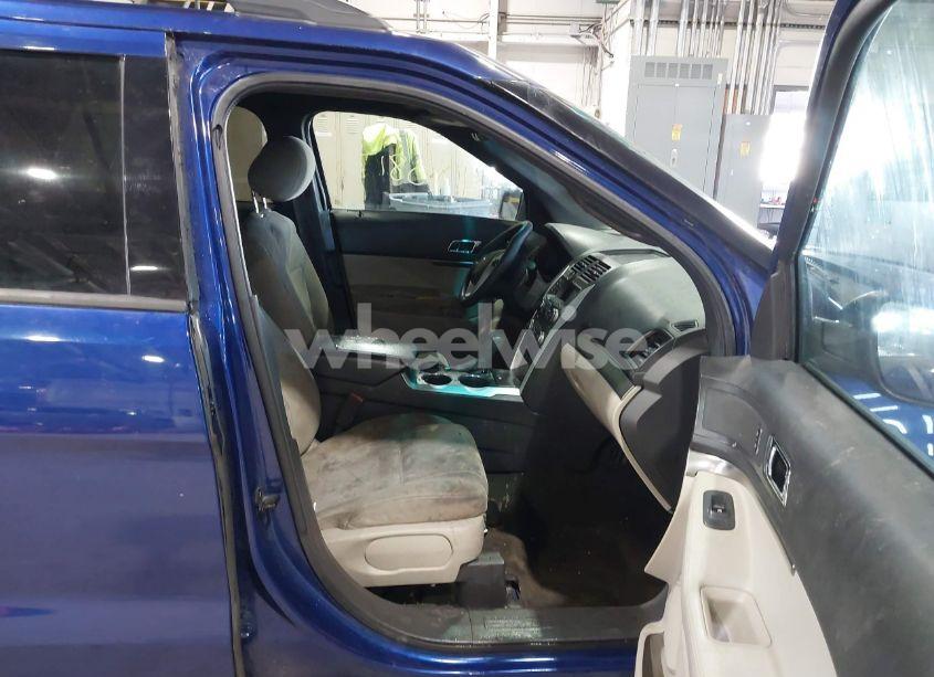 Photo 5 of 2014 Ford Explorer (VIN 1FM5K7B82EGA95828)