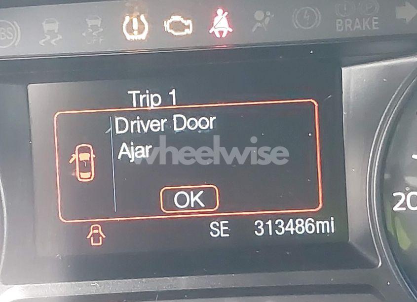 Photo 15 of 2018 Ford Explorer (VIN 1FM5K7B82JGB88150)