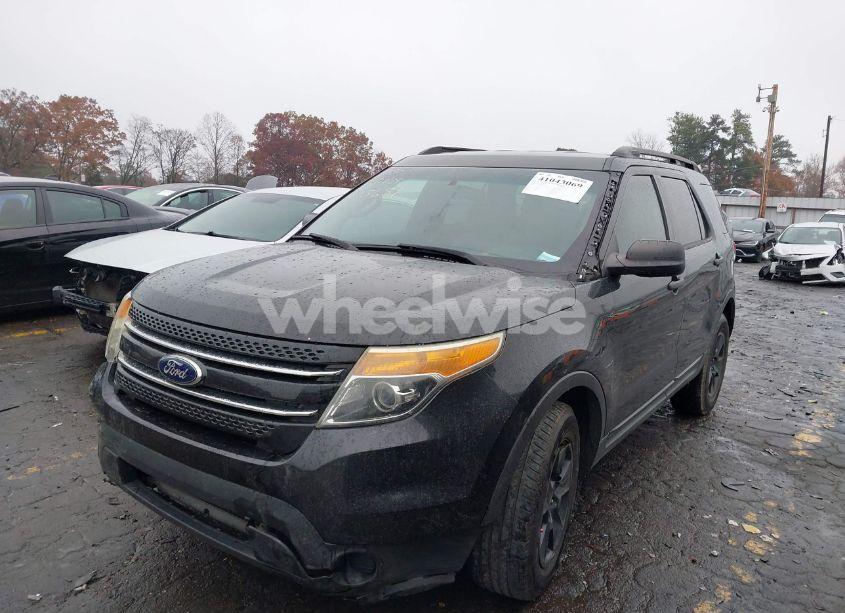 Photo 2 of 2014 Ford Explorer (VIN 1FM5K7B83EGB15651)