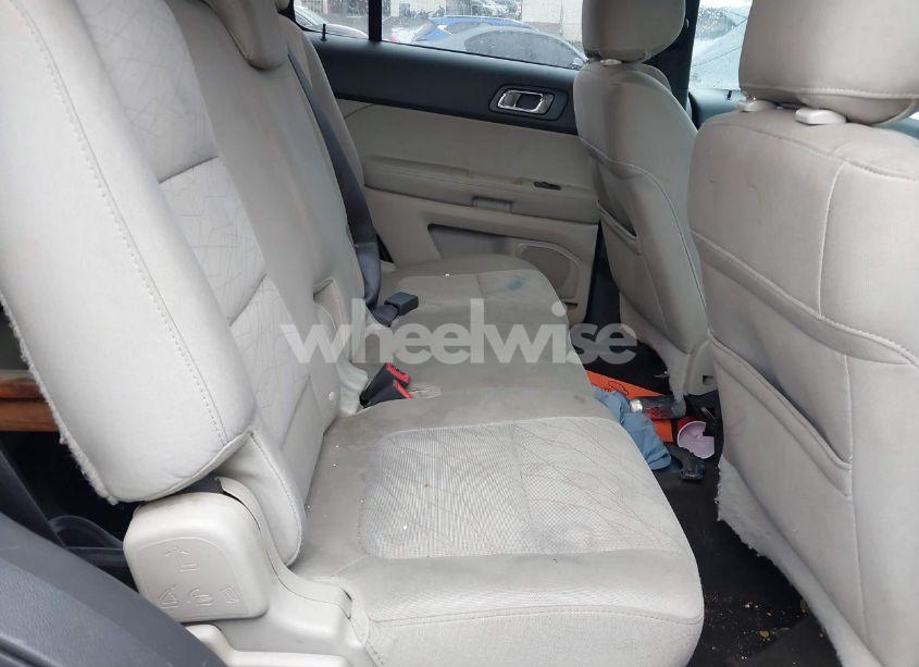 Photo 8 of 2014 Ford Explorer (VIN 1FM5K7B83EGB15651)