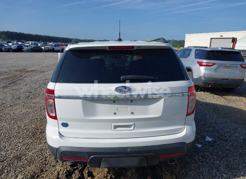 Photo 16 of 2014 Ford Explorer (VIN 1FM5K7B83EGB84520)