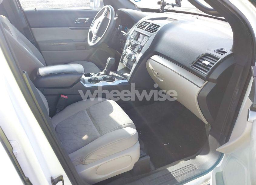 Photo 5 of 2014 Ford Explorer (VIN 1FM5K7B83EGB84520)