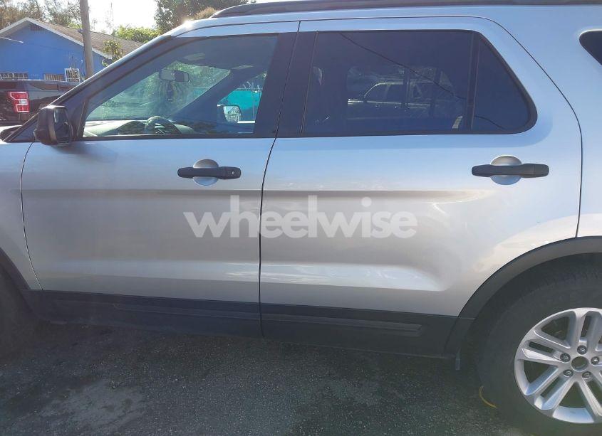 Photo 14 of 2017 Ford Explorer (VIN 1FM5K7B83HGE27327)