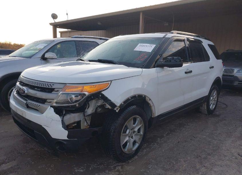 Photo 2 of 2013 Ford Explorer (VIN 1FM5K7B84DGA96638)