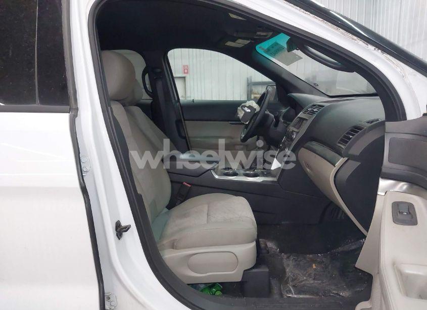 Photo 5 of 2014 Ford Explorer (VIN 1FM5K7B84EGA86788)