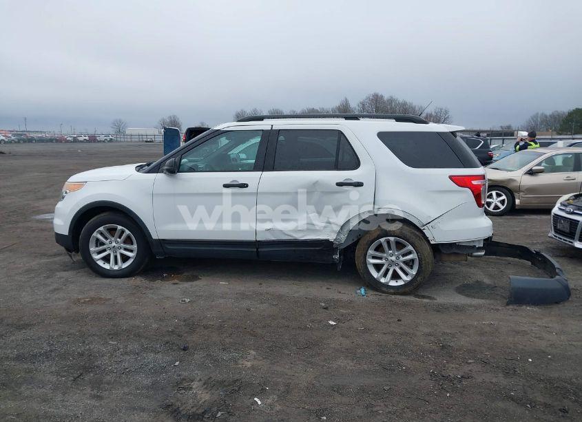 Photo 14 of 2015 Ford Explorer (VIN 1FM5K7B84FGB94569)