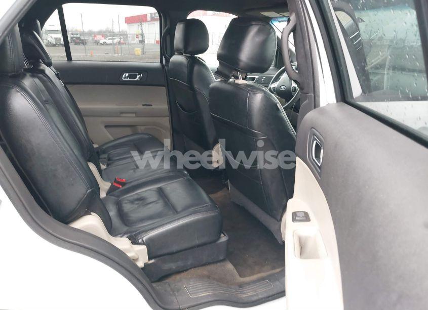 Photo 8 of 2015 Ford Explorer (VIN 1FM5K7B84FGB94569)