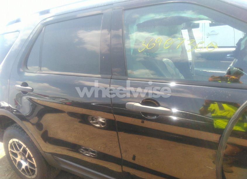 Photo 13 of 2013 Ford Explorer (VIN 1FM5K7B85DGA36917)