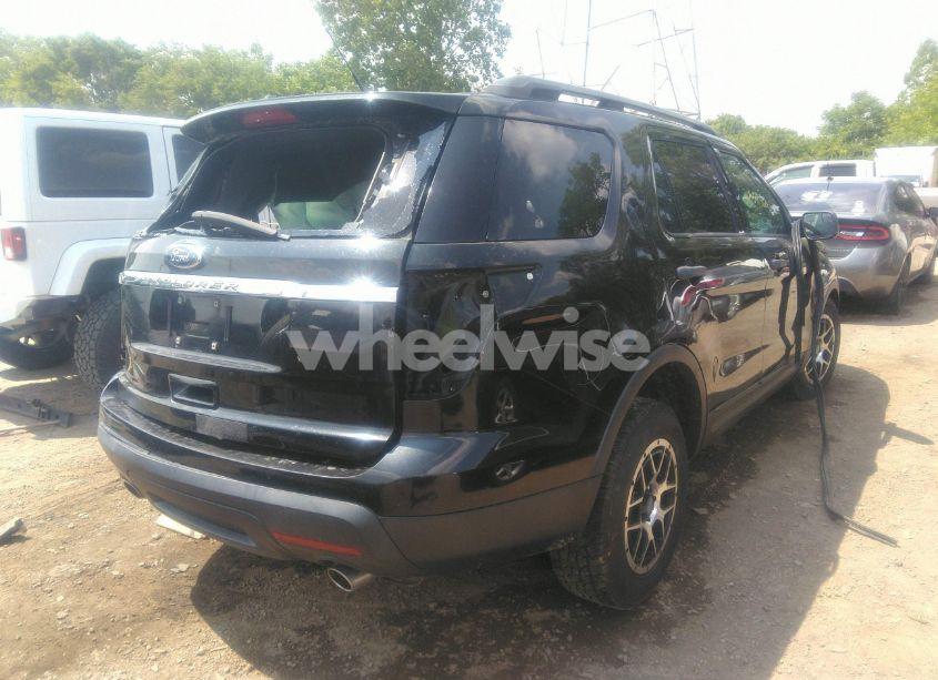 Photo 4 of 2013 Ford Explorer (VIN 1FM5K7B85DGA36917)