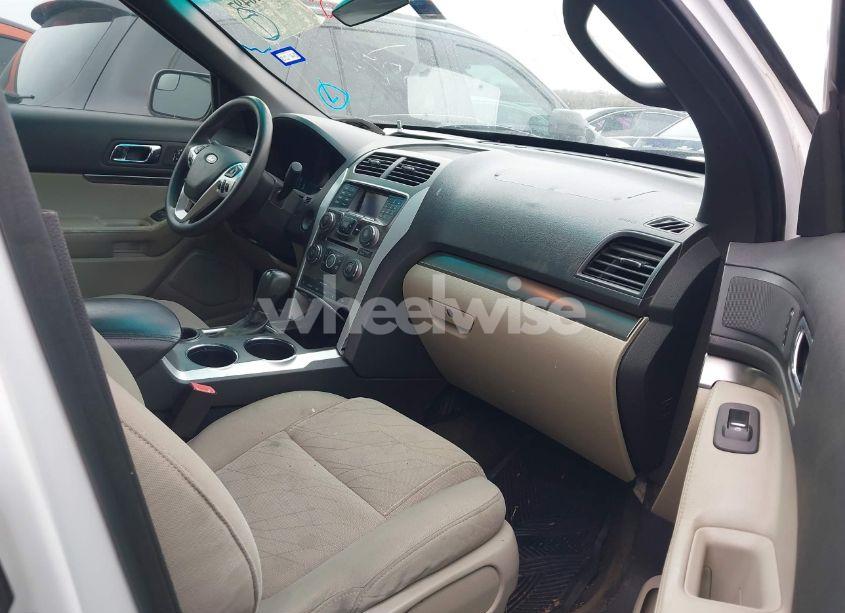 Photo 5 of 2013 Ford Explorer (VIN 1FM5K7B85DGB71928)