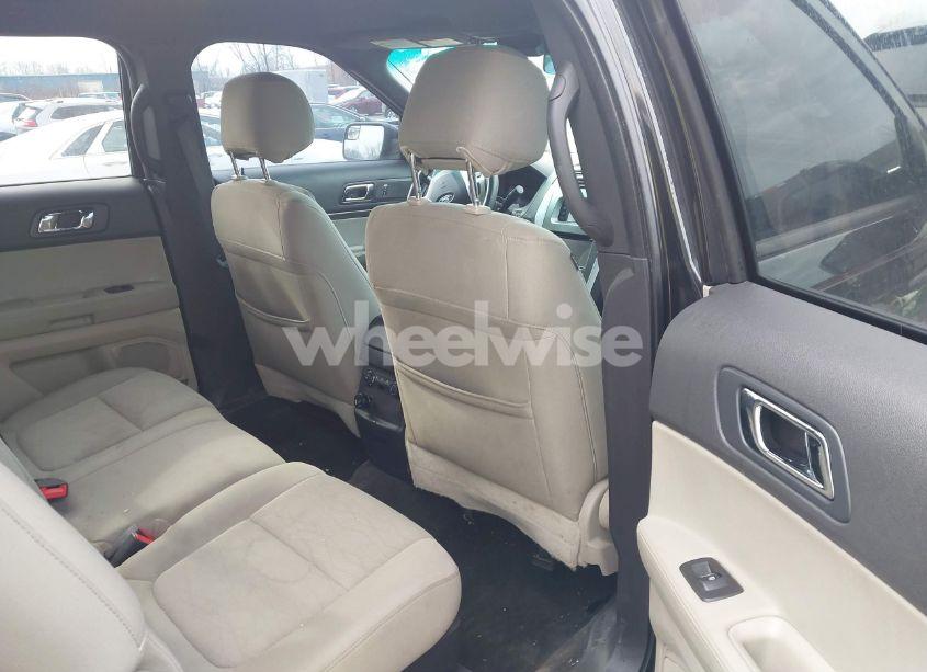 Photo 8 of 2014 Ford Explorer (VIN 1FM5K7B85EGB34489)