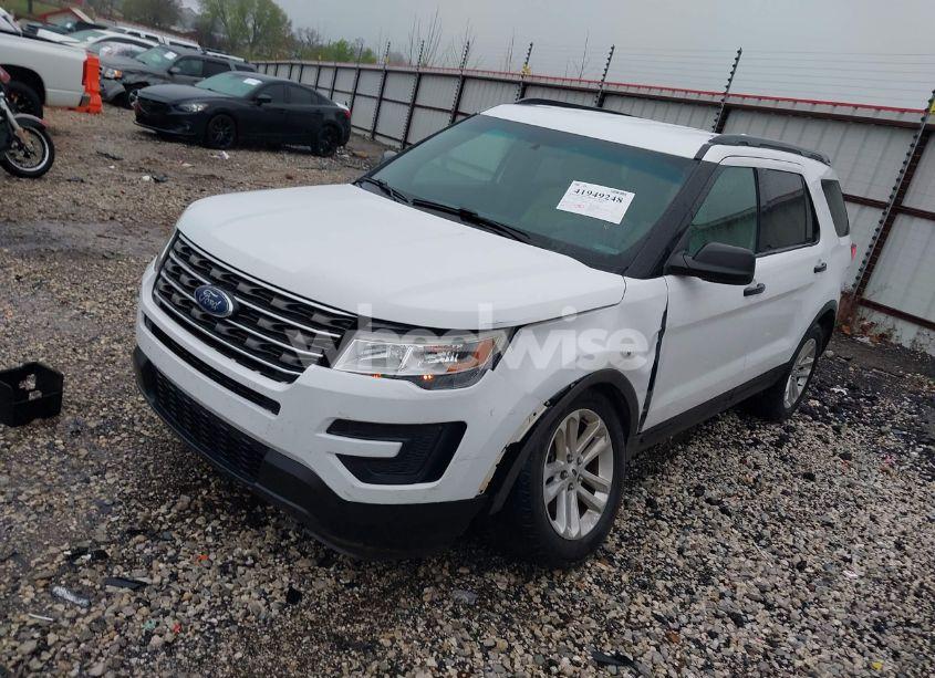 Photo 2 of 2017 Ford Explorer (VIN 1FM5K7B85HGA54923)