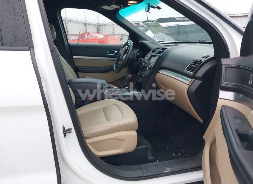 Photo 5 of 2017 Ford Explorer (VIN 1FM5K7B85HGA54923)