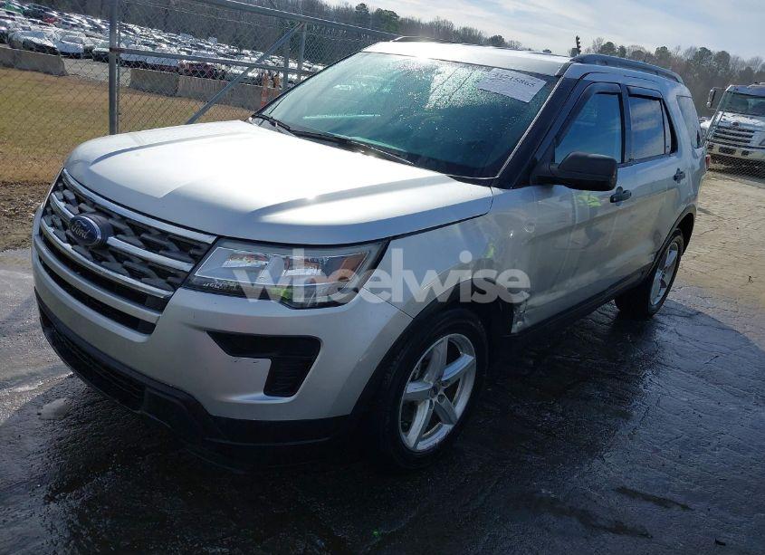 Photo 2 of 2018 Ford Explorer (VIN 1FM5K7B85JGB74467)
