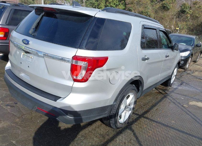 Photo 4 of 2018 Ford Explorer (VIN 1FM5K7B85JGB74467)