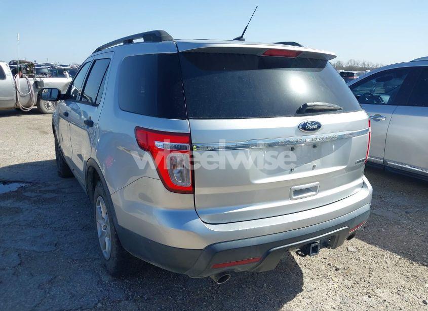 Photo 3 of 2014 Ford Explorer (VIN 1FM5K7B86EGA88915)