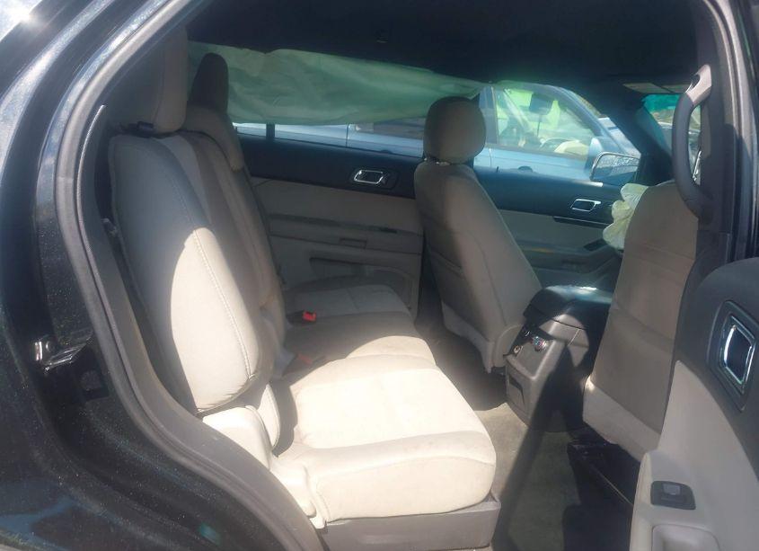 Photo 8 of 2014 Ford Explorer (VIN 1FM5K7B86EGB76945)