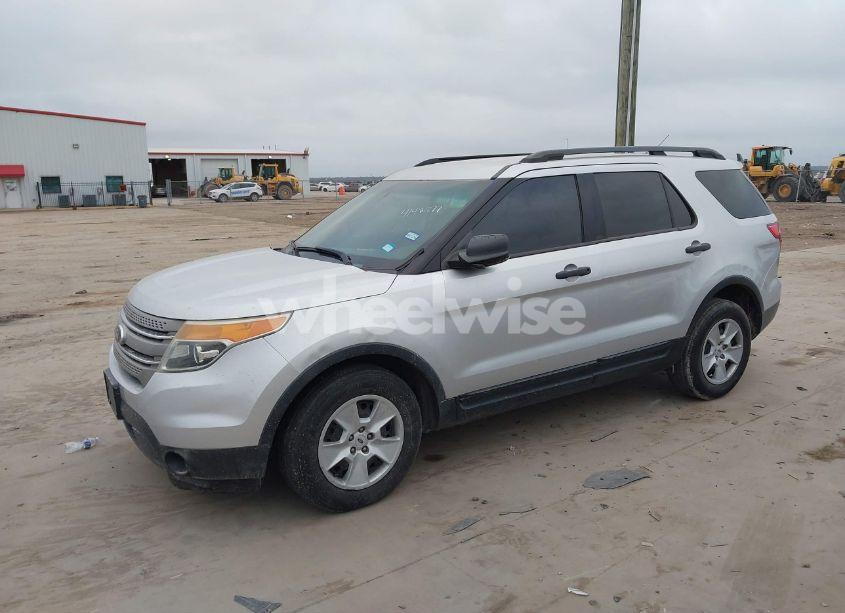 Photo 2 of 2014 Ford Explorer (VIN 1FM5K7B86EGC57556)