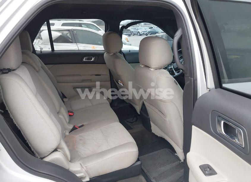 Photo 8 of 2014 Ford Explorer (VIN 1FM5K7B86EGC57556)