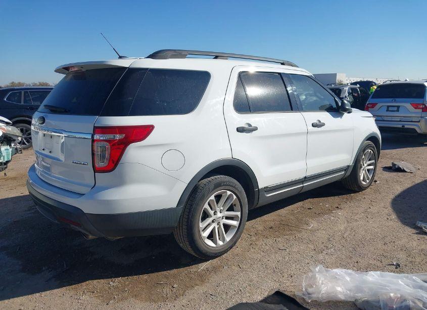 Photo 4 of 2015 Ford Explorer (VIN 1FM5K7B86FGC48826)