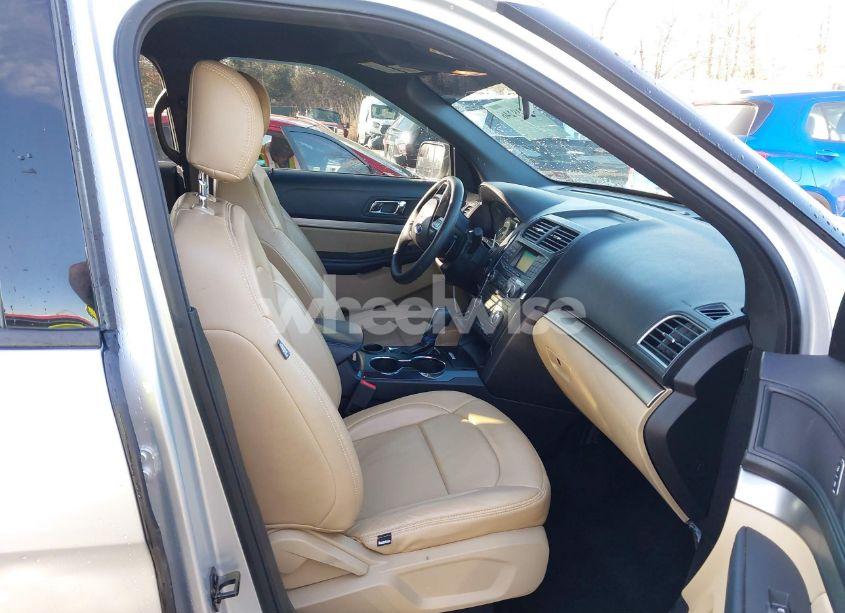 Photo 5 of 2017 Ford Explorer (VIN 1FM5K7B86HGE09064)