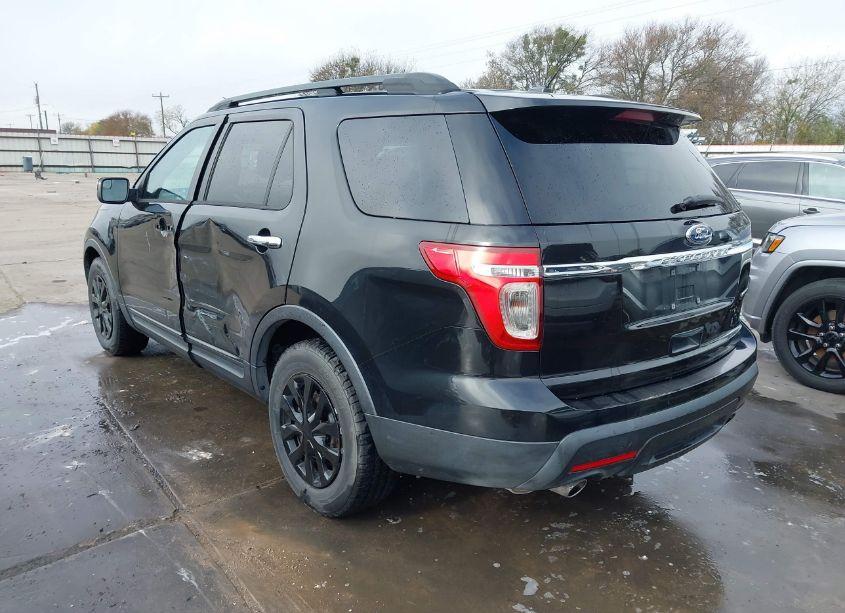 Photo 3 of 2014 Ford Explorer (VIN 1FM5K7B87EGA32305)