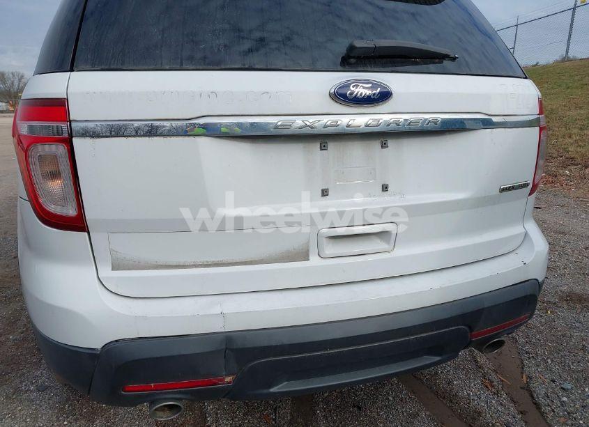 Photo 6 of 2015 Ford Explorer (VIN 1FM5K7B87FGA21967)