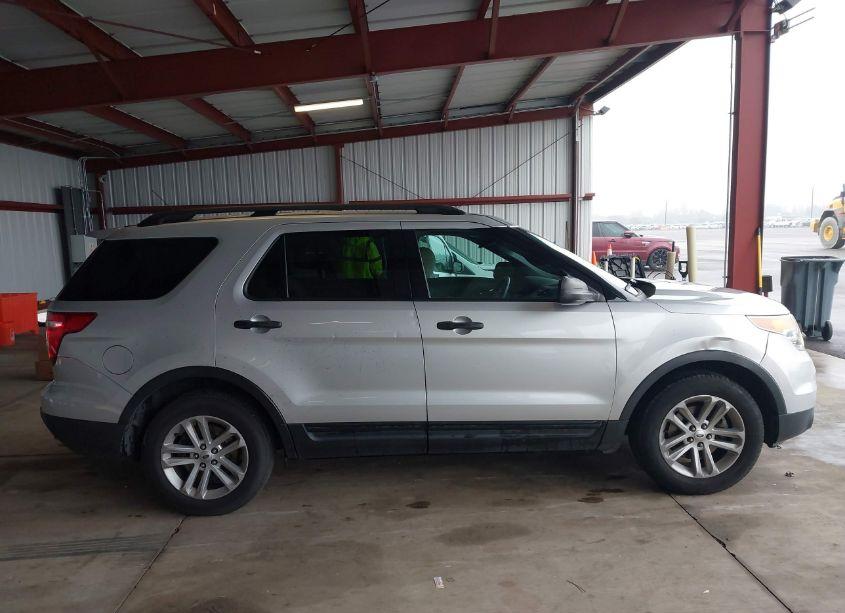 Photo 13 of 2015 Ford Explorer (VIN 1FM5K7B87FGA41104)