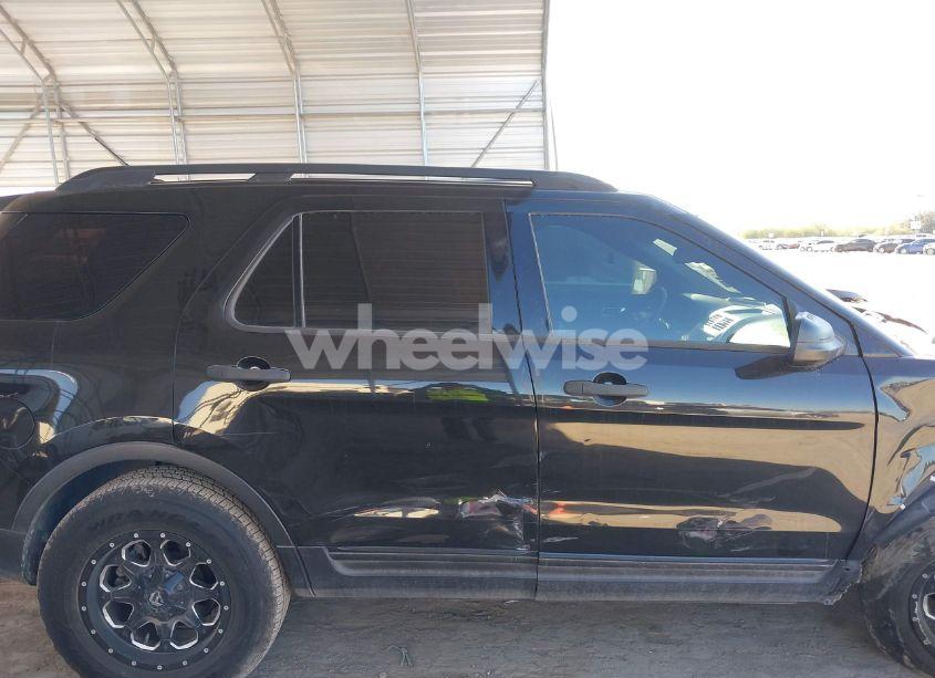 Photo 13 of 2015 Ford Explorer (VIN 1FM5K7B87FGB18229)