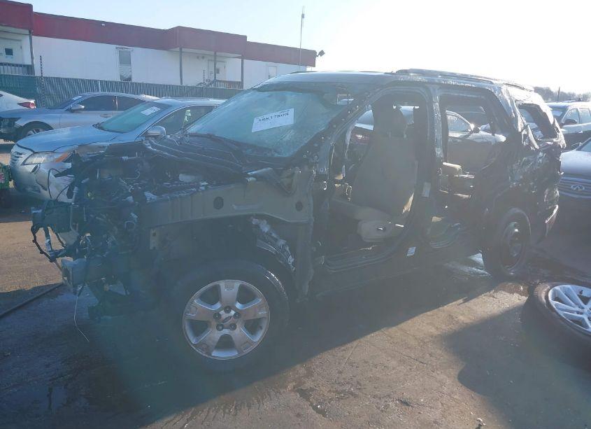 Photo 2 of 2016 Ford Explorer (VIN 1FM5K7B87GGA68630)