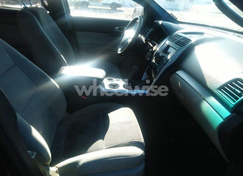 Photo 5 of 2014 Ford Explorer (VIN 1FM5K7B88EGA43491)